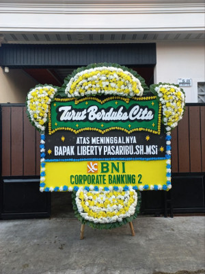 Papan Bunga Duka di Naram
