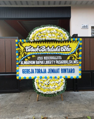 Papan Bunga Duka di Naram